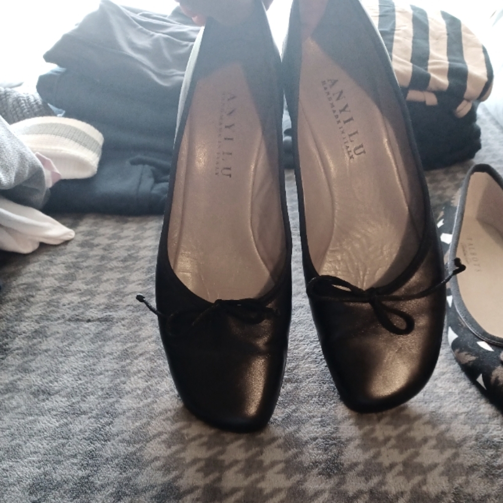 Anyi Lu Black Women's Shoes